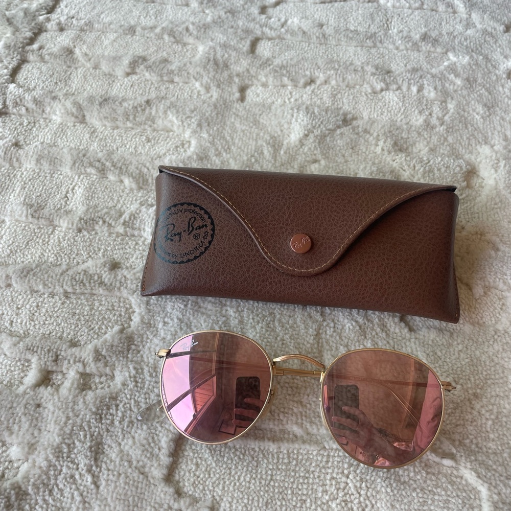 Ray-Ban Gold Frame Sunglasses with Pink Lenses